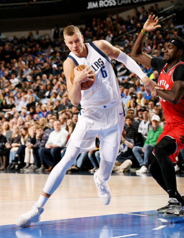 开云-法国杯赛程吃紧，门兴格拉德巴赫今夜手感冰凉，话题不断，轮换策略成焦点-开云